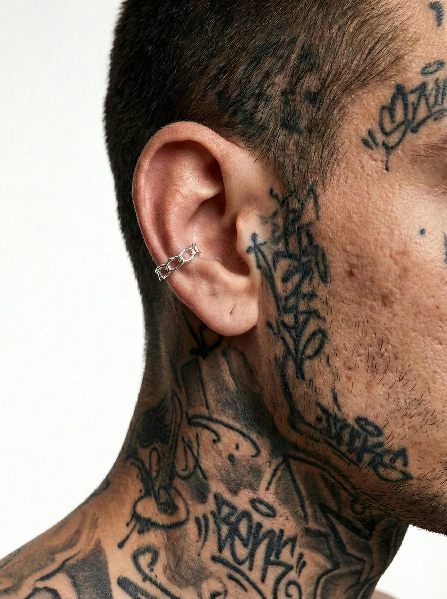 Chainy Ear Cuff