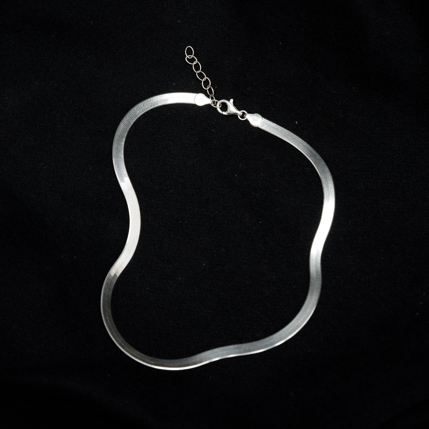 Snake choker