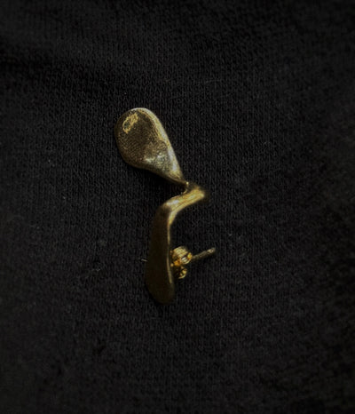 The melted ear piece Gold plated