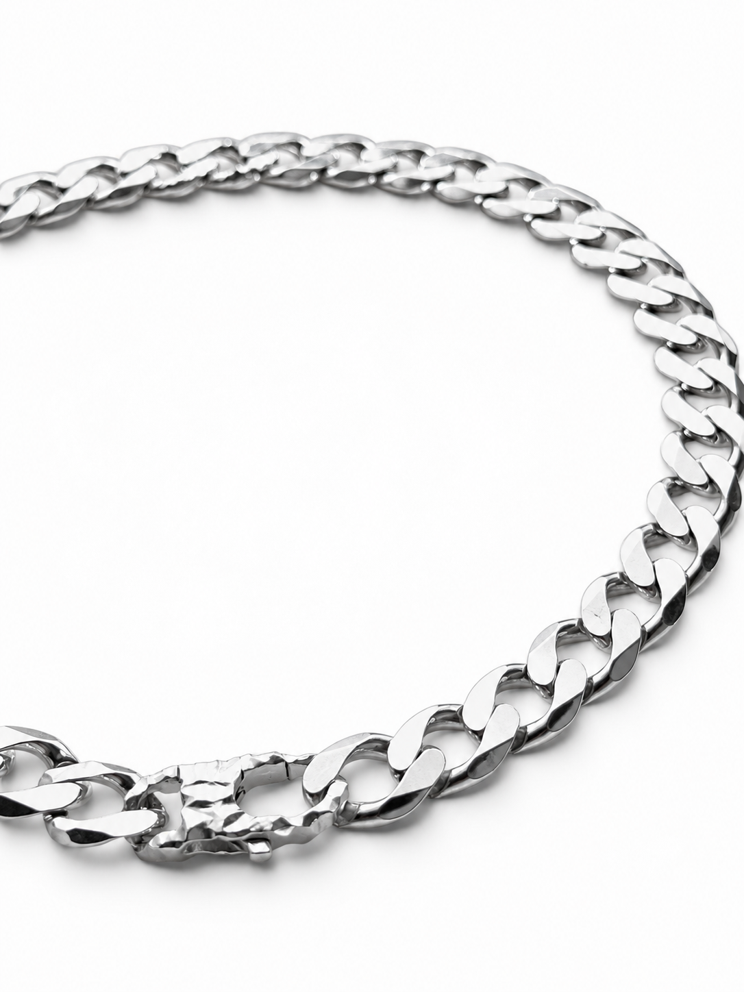 HALF WILD CHAIN